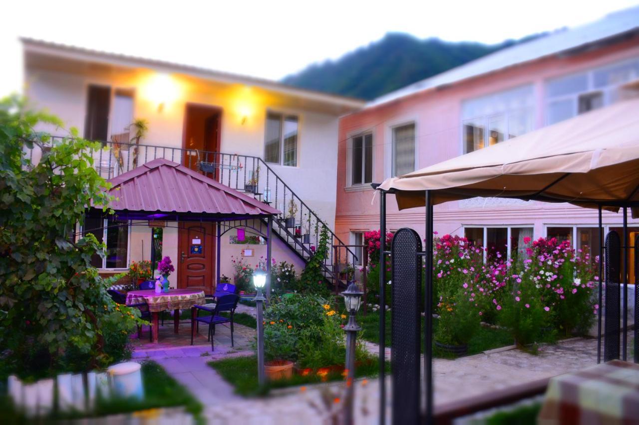 House In Mestia Exterior photo